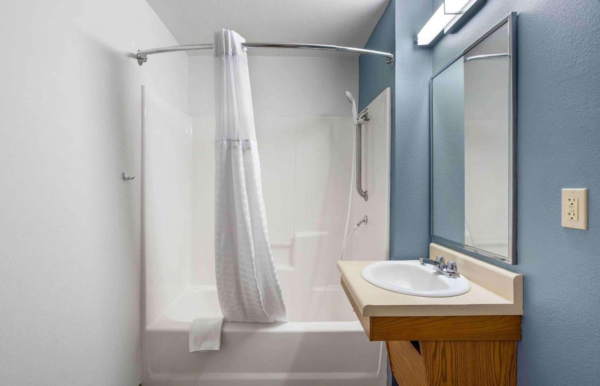 Extended Stay America Select Suites - Cleveland - エイボン エクステリア 写真