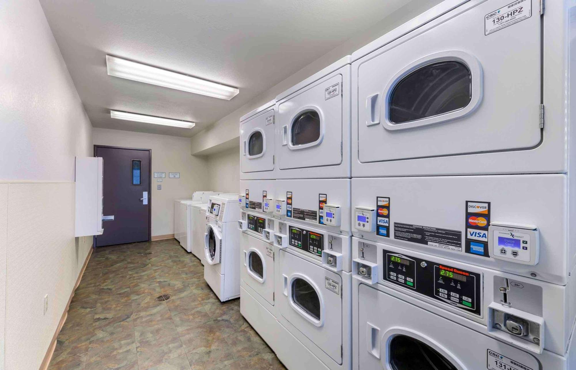 Extended Stay America Select Suites - Cleveland - エイボン エクステリア 写真